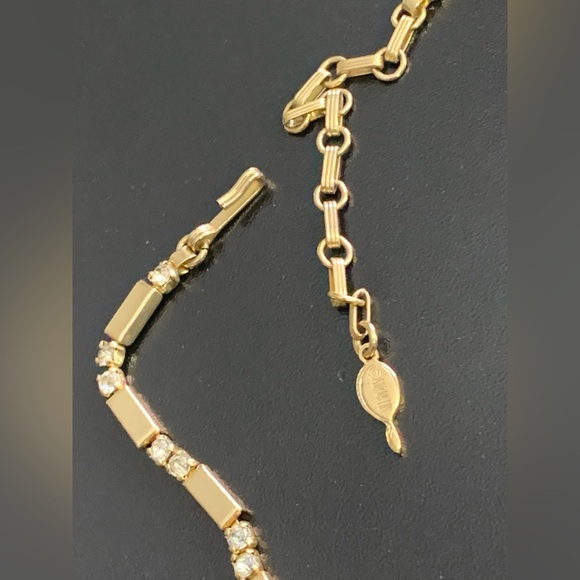 RARE- Vintage SARAH COVENTRY gold-tone choker necklace with faceted diamond crys - Picture 7 of 12